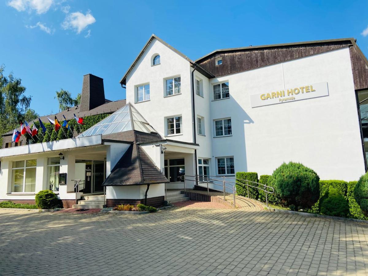 Garni Hotel Pyramida Cheb Eksteriør billede