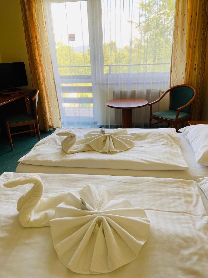 Garni Hotel Pyramida Cheb Eksteriør billede